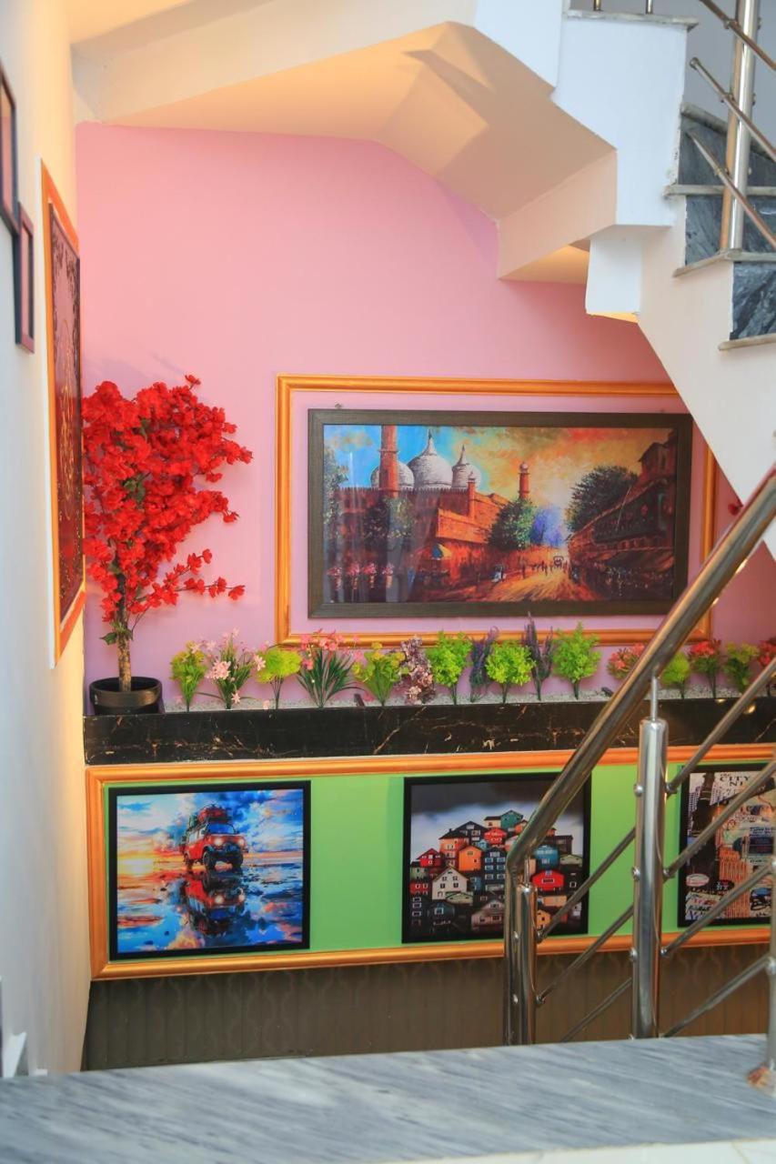 Moven Inn Hotel イスラマバード エクステリア 写真