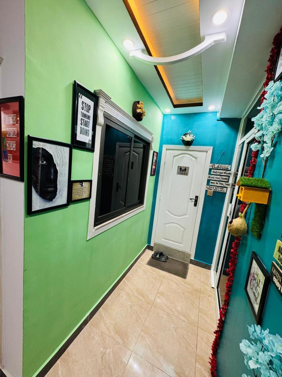 Moven Inn Hotel イスラマバード エクステリア 写真